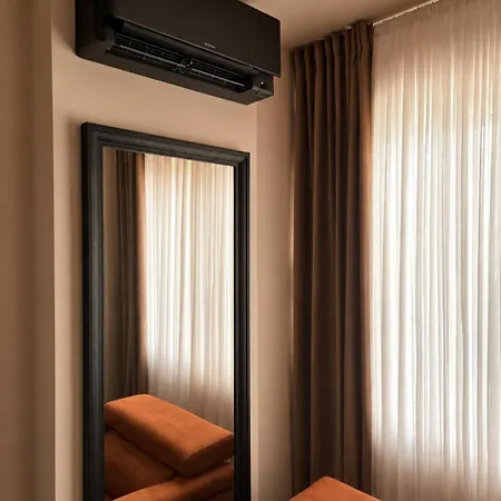 Delta Majestic 3*